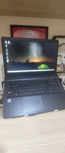 Notebook ASUS VivoBook 15 - Core i3 - 4GB memória RAM - HD 238Hb SSD - Funcional