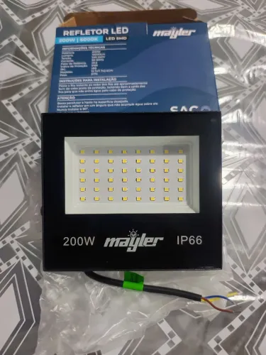 Refletor LED 200W Bivolt 6000K Branco Frio IP66 18.000 Lumens SMD Alta Potência