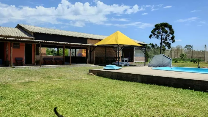 Tenda piramidal 