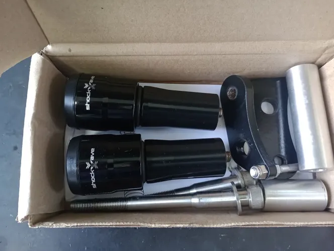 Vendo slide Kawasaki Z.400 novo.