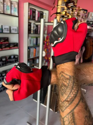 Luva motoqueiro preta e vermelha