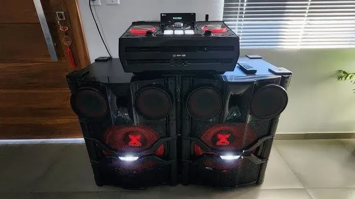 Som LG Xboom Muito Potente