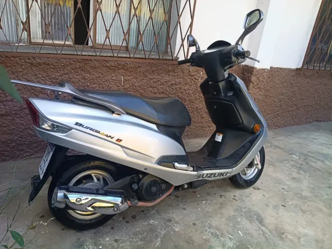Burgman super conservada 