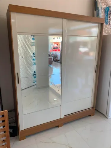 Guarda roupa de casal novo