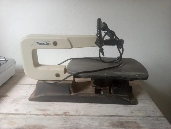 Tico tico de bancada 