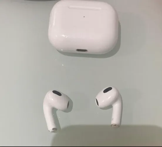 AirPods