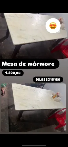 Mesa de mármore