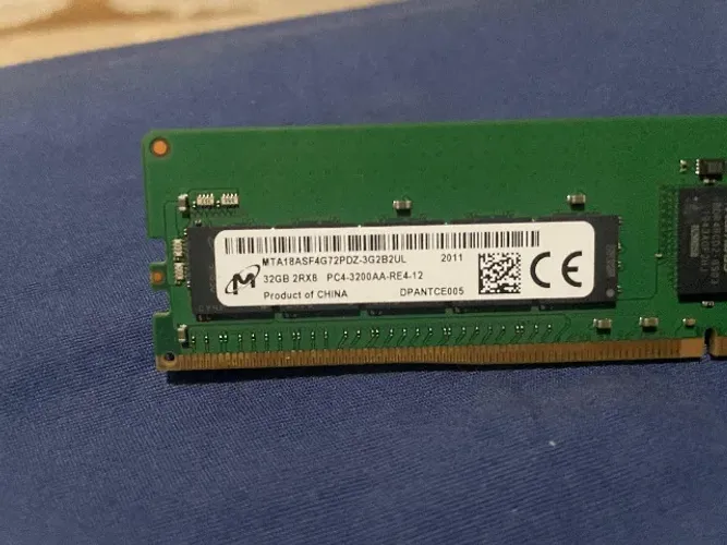 Memória RAM - Micron 32 GB DDR4 ECC