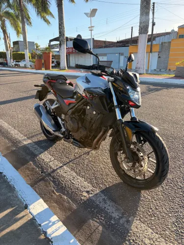 Honda CB 500F 2020/2021 - Excelente Estado