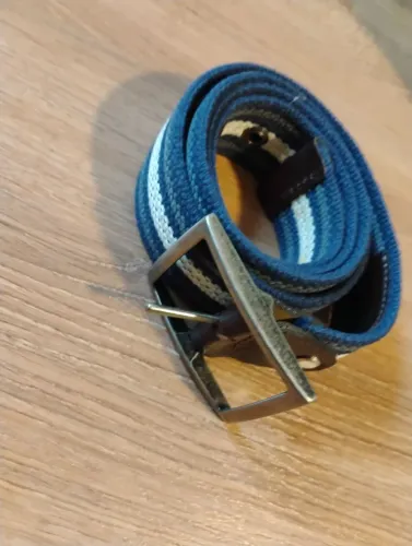 Cinto de tecido usado em perfeito estado 