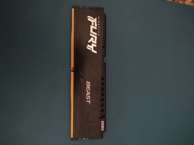 32 GB ddr5 Kingston Fury