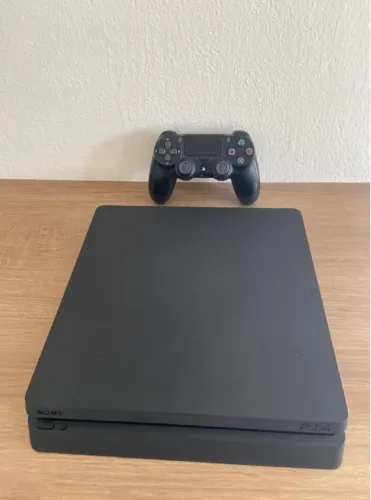 Ps4 slim 500 GB + 1 jogo