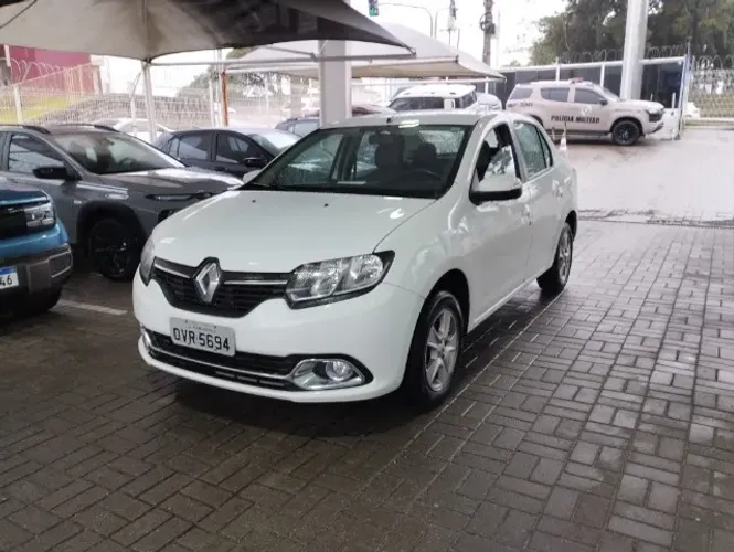 Renault Logan Dynamique Hi-flex 1.6 8V 4P 2014