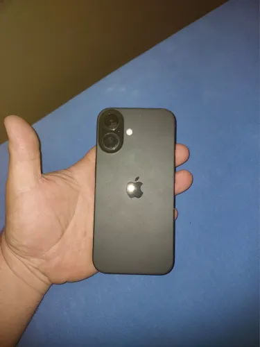 iPhone 16