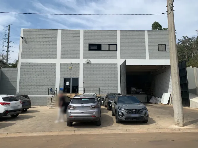 Galpão Industrial a venda com renda - San Diego
