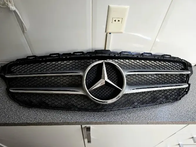 Grade Mercedes C180