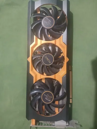 Saphire toxic r9 270x 2g