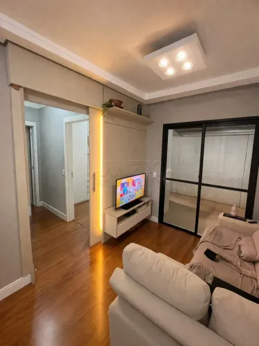 Apartamento à venda, com 2 quartos, 1 vaga, quintal privativo em Bauru SP no Residencial R