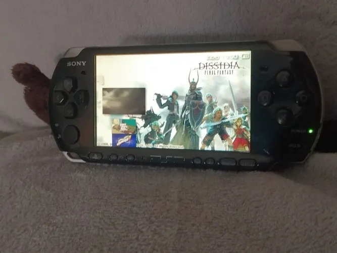 Vendo psp da Sony em perfeito estado de conservação calo com algumas marca de uso
