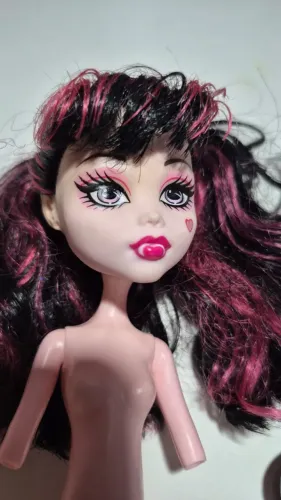 sucata draculaura monster high