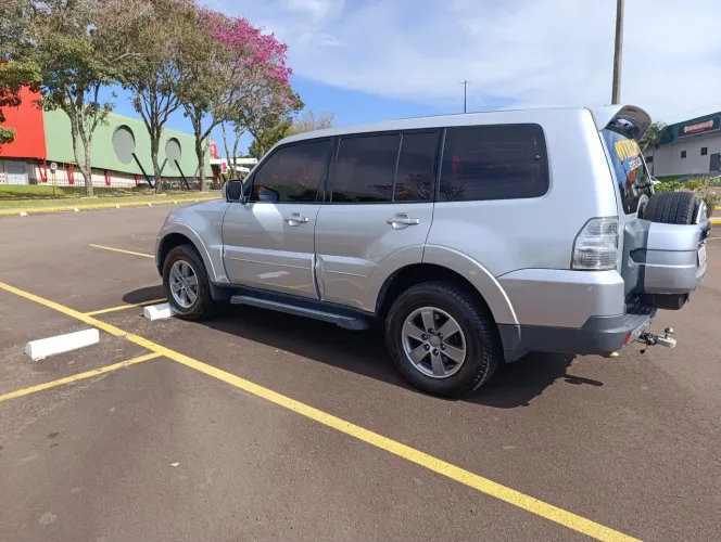 Mitsubishi Pajero Full GLS/gls/pkhpe 3.2 Dies.ti 5P 2008