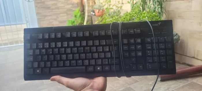 Teclado ótimo para trabalho ou para estudar 