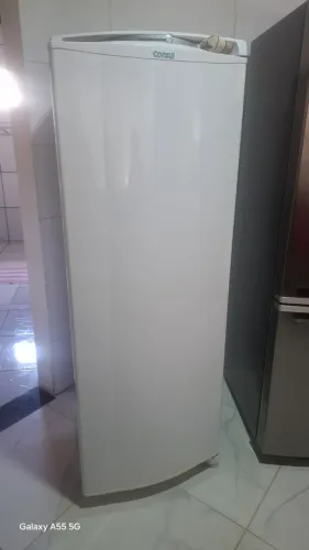 Vendo geladeira consul com poucos meses de uso.