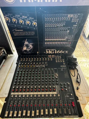 Mesa de som yamaha