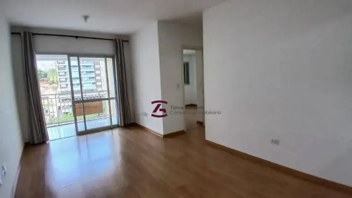 Apartamento na Vila Romana, 60m², 02 quartos, 01 suíte, 01 sala, cozinha intergrada, gás e