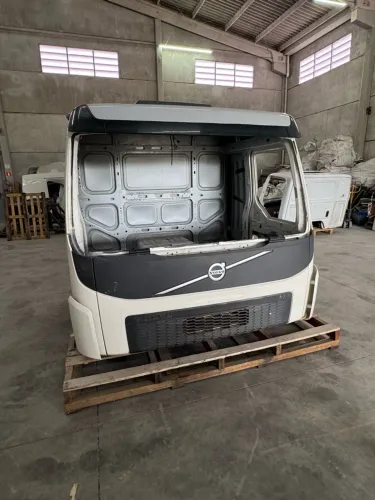 Cabine volvo vm 330