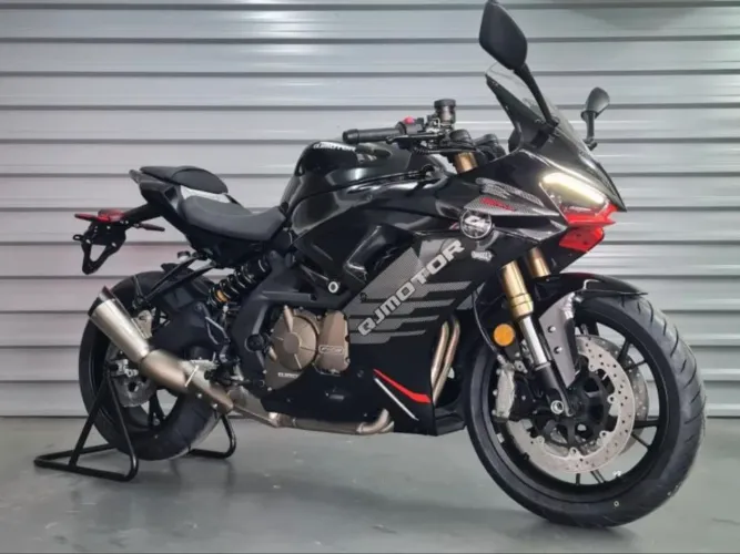 SBM 600 RC (4 cilindros) 2026/2026