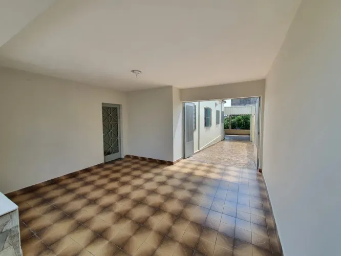 Casa para Venda em Sorocaba, Vila Augusta, 3 dormitórios, 2 banheiros, 4 vagas