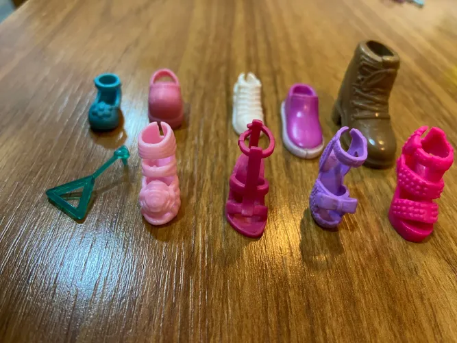 Lote sapatos avulsos SEM PAR Barbie