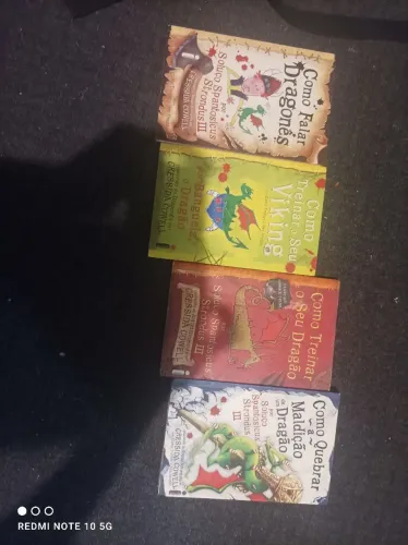 Kit 4 livros: como falar dragonês, como treinar seu viking, como treinar seu dragão, como