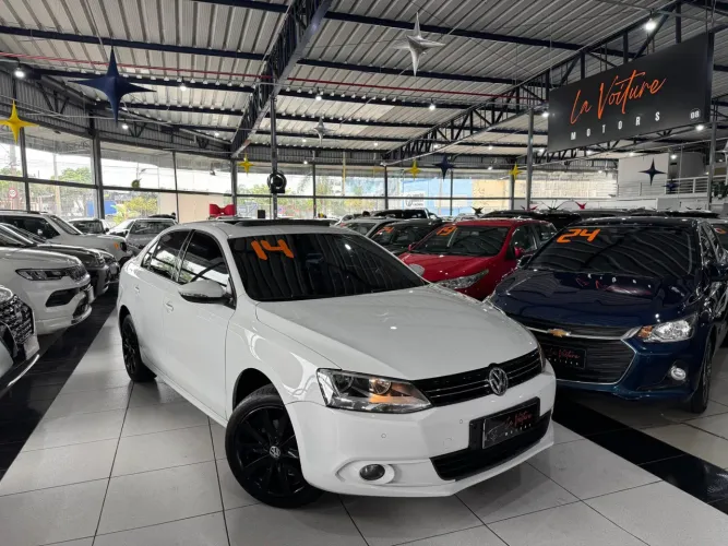 Volkswagen Jetta Comfortline 2.0 T.flex 8V 4P Tipt. 2014
