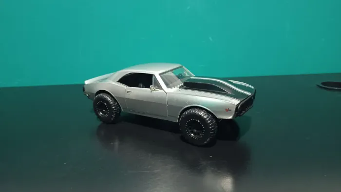 Miniatura Camaro Velozes e Furiosos 1:24 Jada Toys
