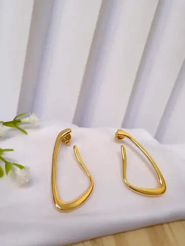 Brinco Geométrico Banhado a Ouro