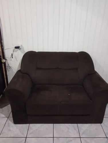 Sofá dois lugares bem conservado!