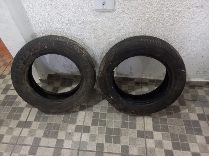 Par de pneus 175/65 R15 Goodyear