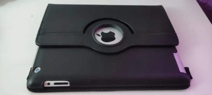 iPad 4ª Geração 32GB Tela Retina - Impecável p/ Estudos + Carregador Original + Capa