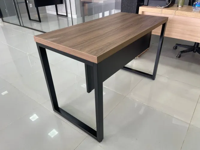 MESA DE ESCRITORIO 1.50x0.60 INDUSTRIAL LOJA IKONOFFICE