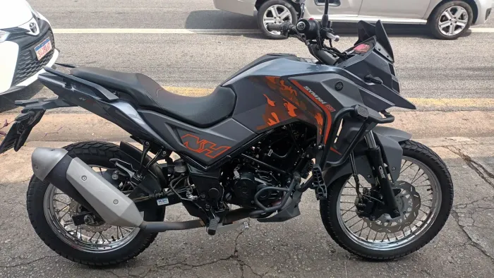 Vendo ou troco único dono moto novinha