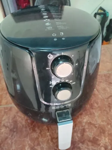 Vendo airfryer blak dek 