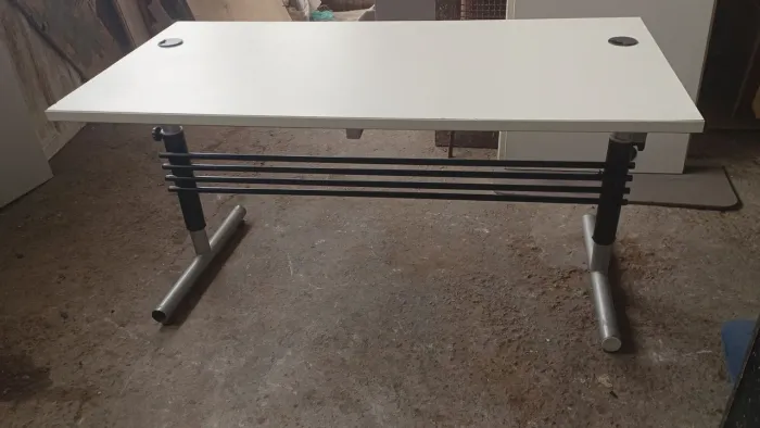 Mesa retangular branca designer
