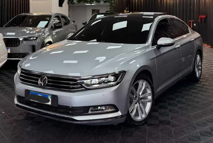 Volkswagen Passat Highline 2.0 TSI 220cv Tip. 2018