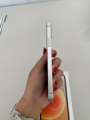 iPhone 12