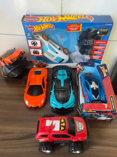 Lote?150 carros Novos S controle remoto