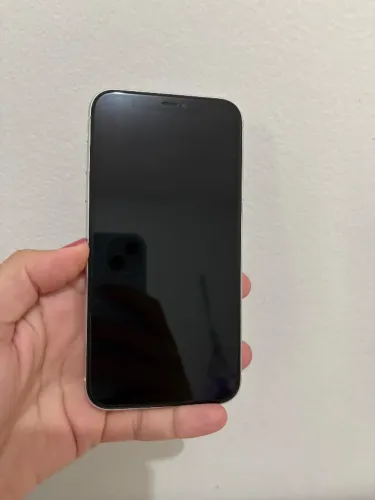 Celular iPhone 11 branco 128 gb