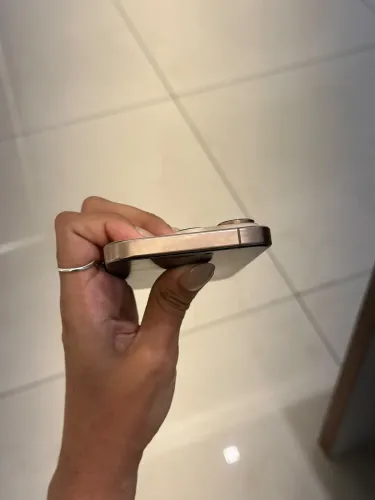 Vendo iPhone 16pro 256G CONSERVADO