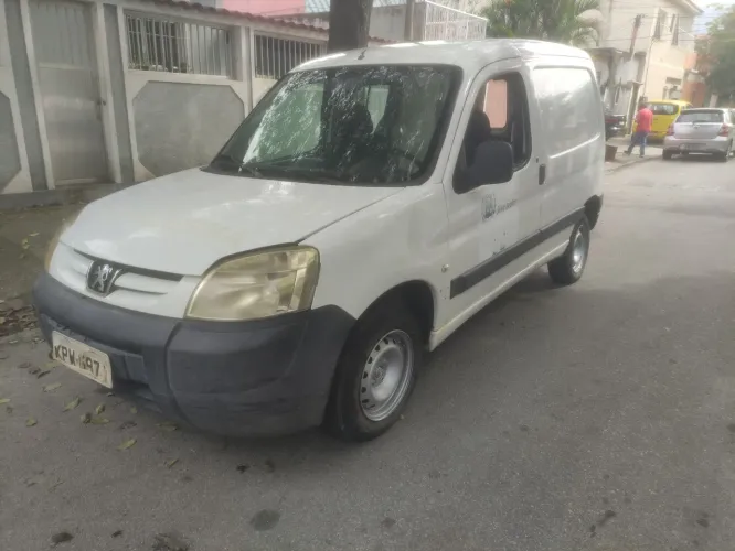Peugeot Partner Furgão 1.6 16v/ 1.6 16V Flex 3P 2014